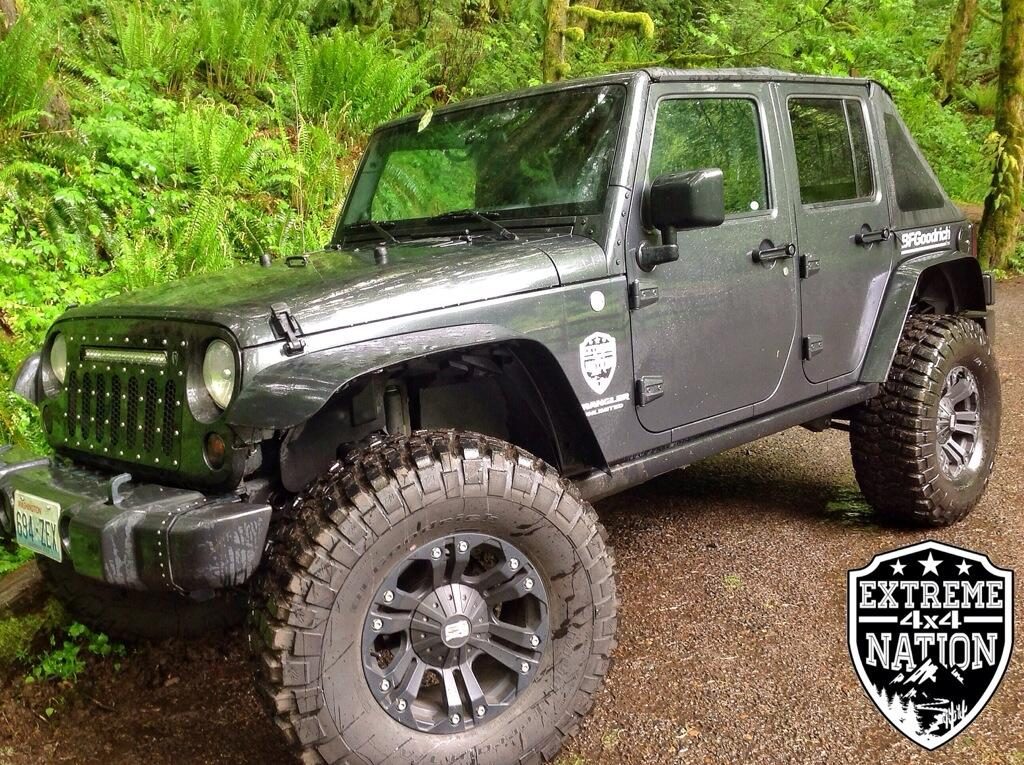 Bryan's 2010 Jeep Wrangler JK with the Extreme 4x4 Nation shield